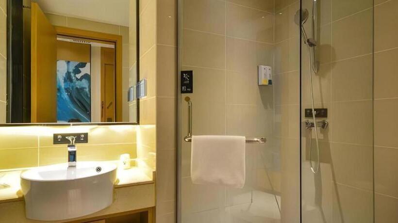 Отель City Comfort Inn Jingzhou Beijing Middle Road Renxinhui