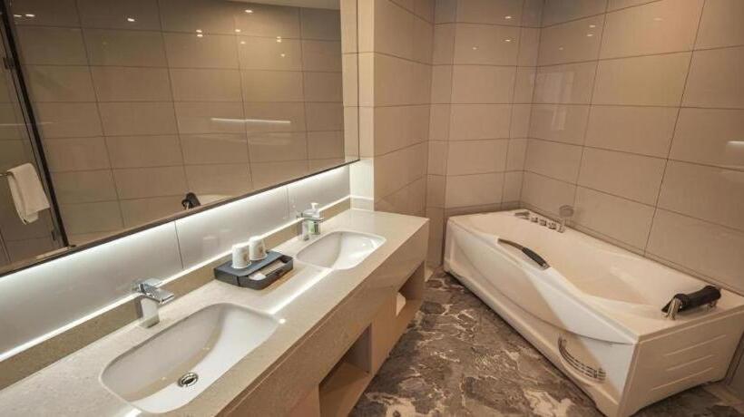 בית מלון כפרי City Comfort Inn Luoyang Yanshi Baima Temple