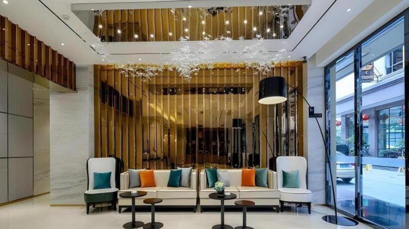 호텔 City Comfort Inn Mount Emei