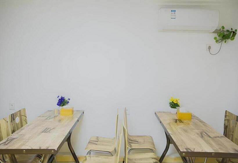 ホテル City Comfort Inn Nanchang Bayi Square Metro Station Wushang