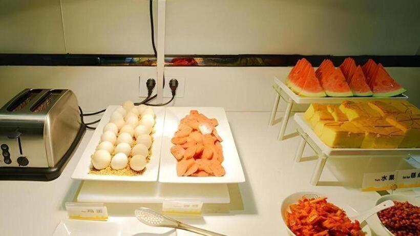 호텔 City Comfort Inn Tongren High Speed Railway Station