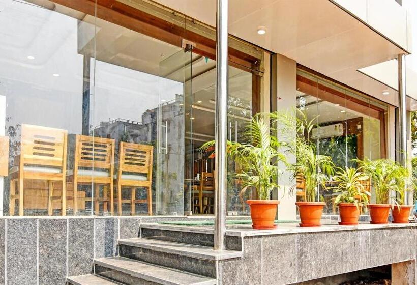 Hotel Collection O Hi5 Elysian Premium