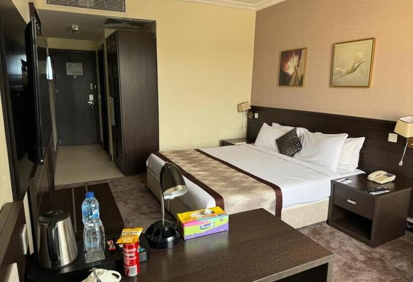 酒店 Golden Tulip Ibadan