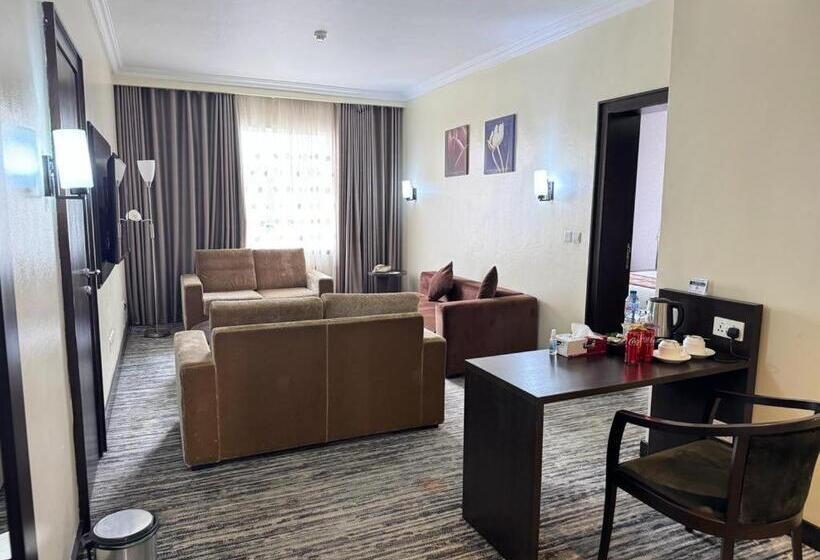 酒店 Golden Tulip Ibadan