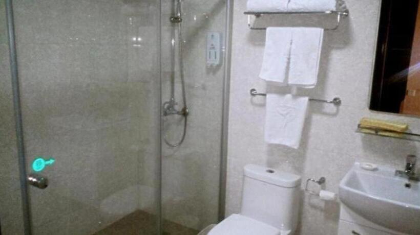 Отель Green Tree Inn Chuzhou International Commercial City