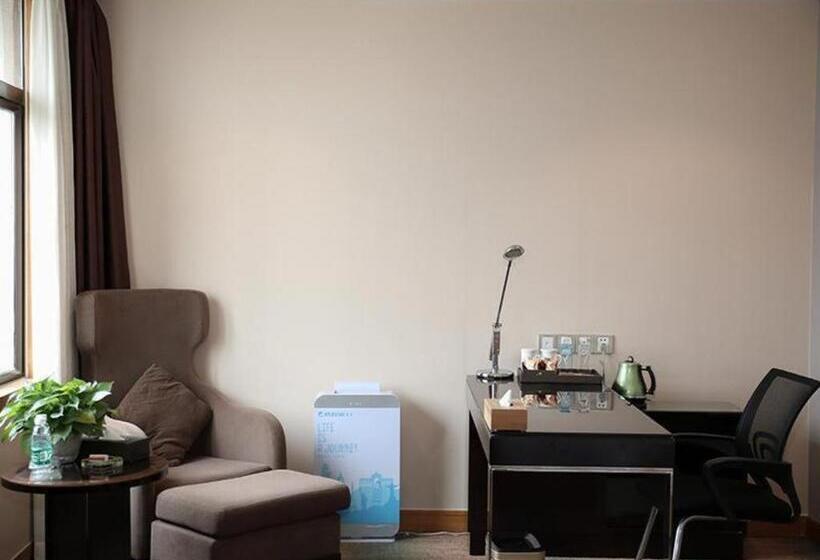 هتل James Joyce Coffetel Nanchang Railway Station Wanguo International