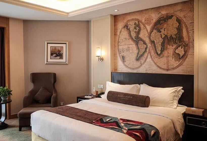 هتل James Joyce Coffetel Nanchang Railway Station Wanguo International