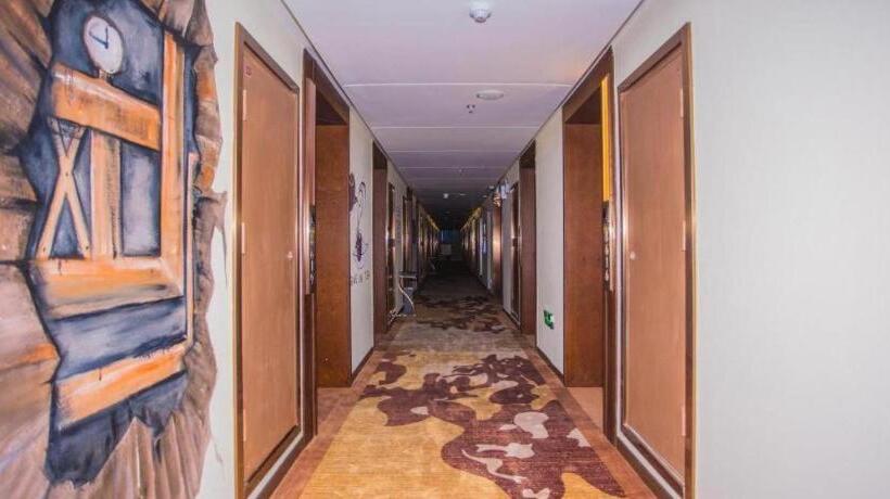 Hotel James Joyce Coffetel Wuhan Huanlegu Renhe Road Subway Station