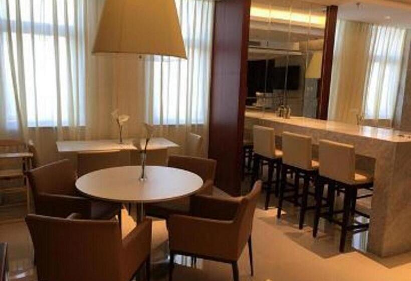 Hotel Jinjiang Select Luoyang Longmen Guanlin Train Station Branch