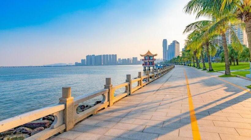 هتل Jtour Inn Zhuhai Xiangzhou Mingzhu Light Rail Station