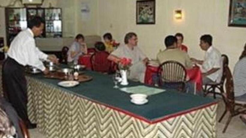 Отель Komajaya Komaratih