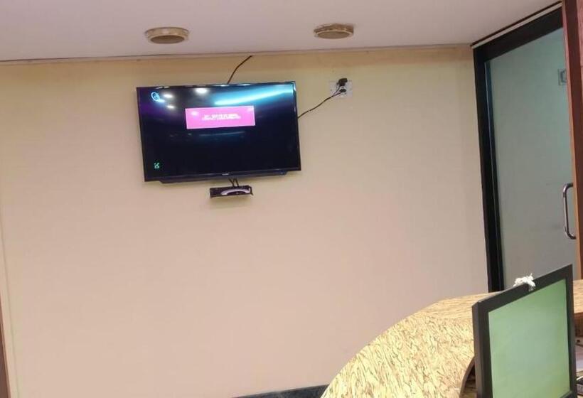 فندق Kl Residency