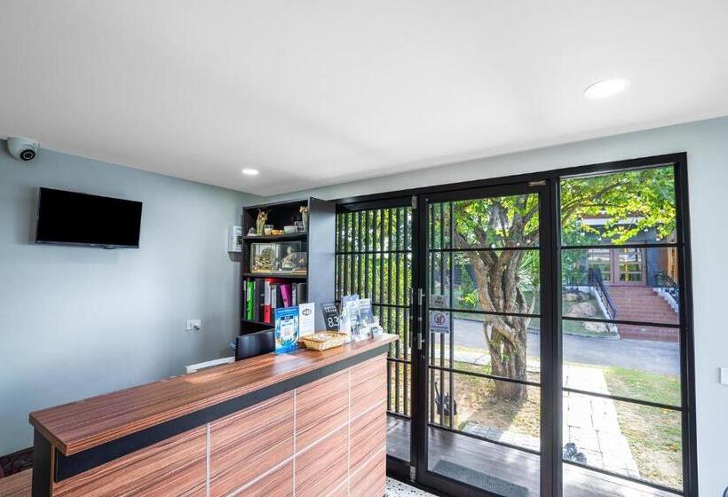 ホテル Nutchana Hill Boutique