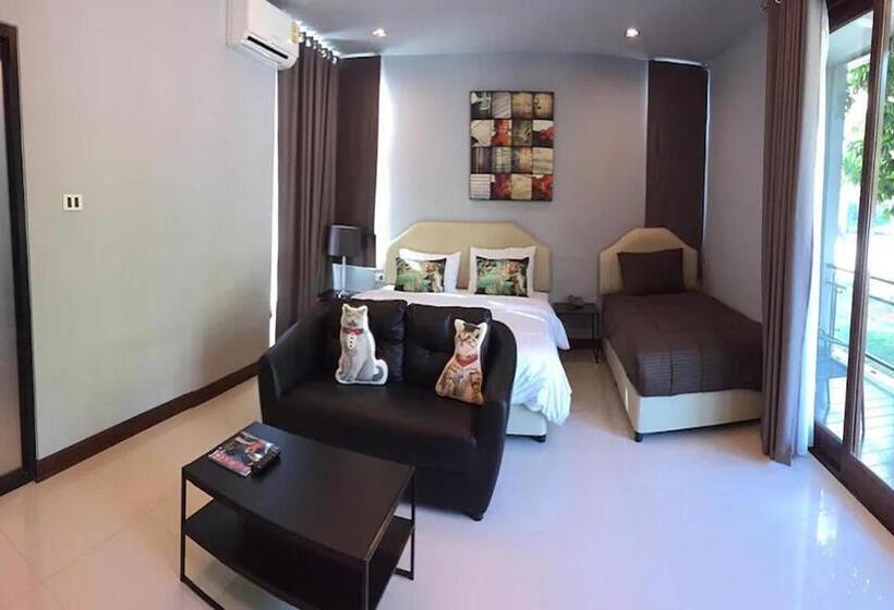 ホテル Nutchana Hill Boutique