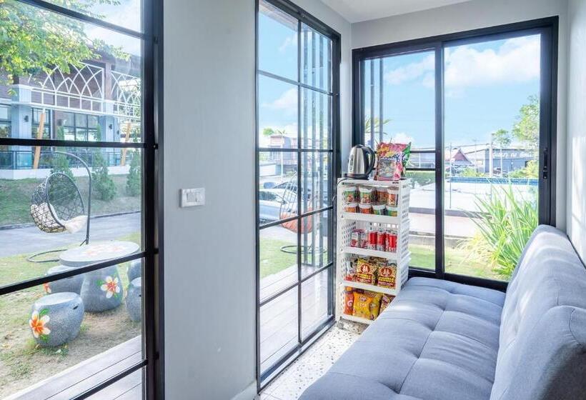 ホテル Nutchana Hill Boutique