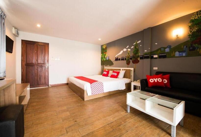 בית מלון כפרי Oyo 371 Sea Breeze Residence