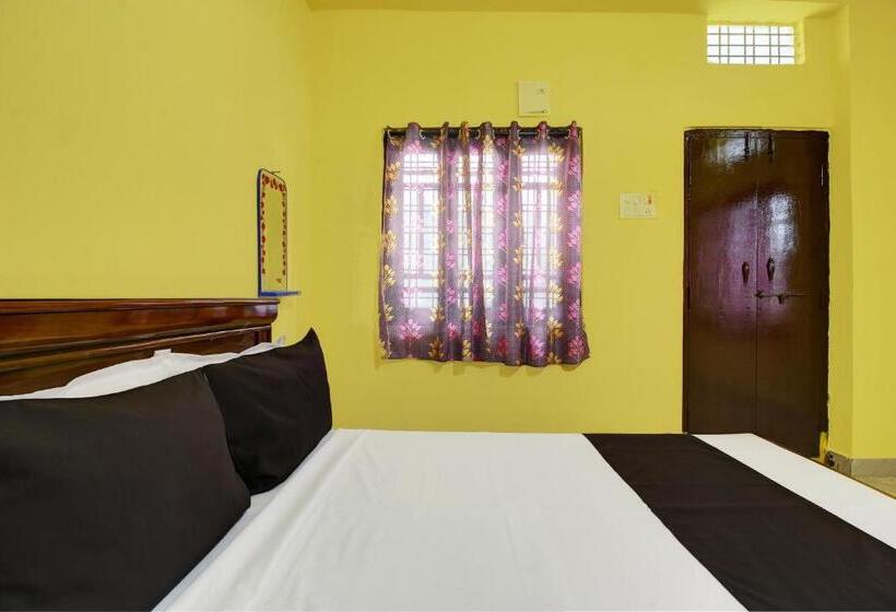 هتل Oyo A1 Guest House