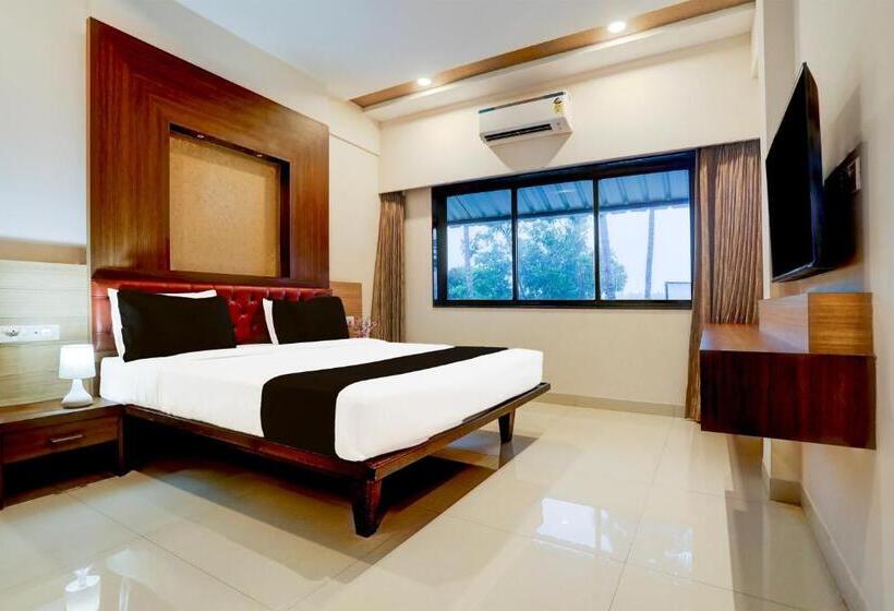 Super Hotel O Aquamarine Suites