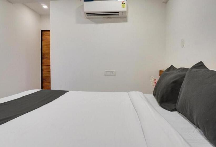 Отель Oyo R P Hospitality