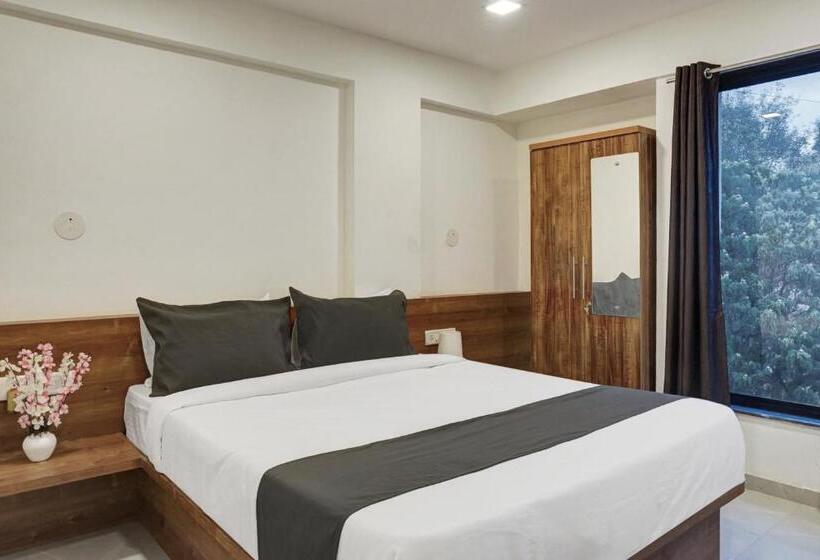 Отель Oyo R P Hospitality