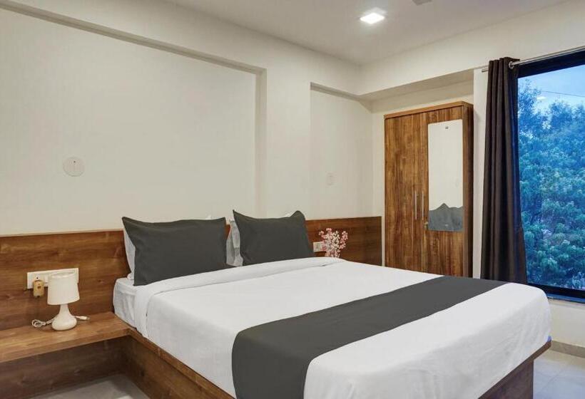 Отель Oyo R P Hospitality