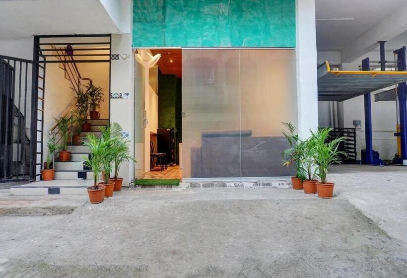 Отель Oyo R P Hospitality