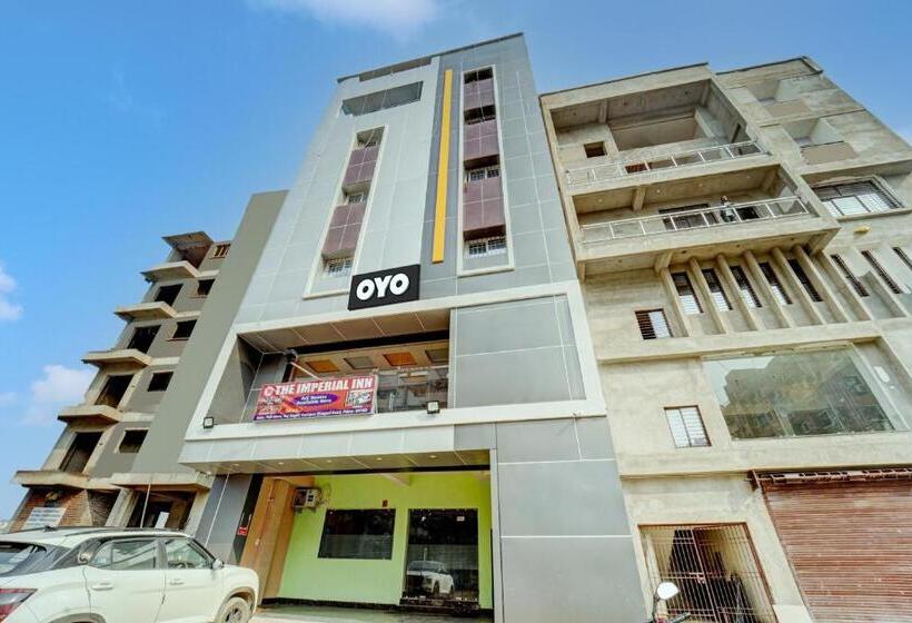 בית מלון כפרי The Imperial Inn