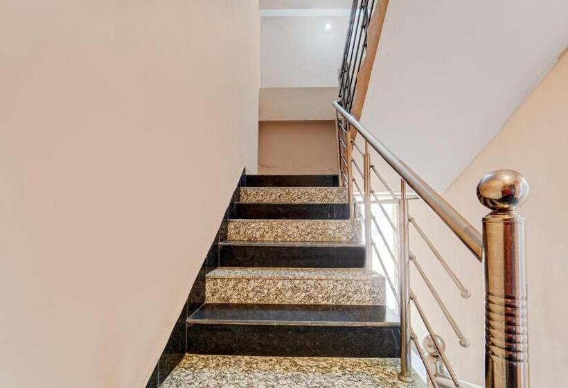 בית מלון כפרי The Imperial Inn