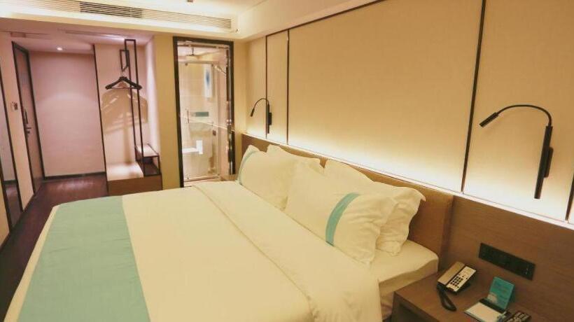 هتل Xana Lite Guiyang Huaguoyuan Shuangzi Towers