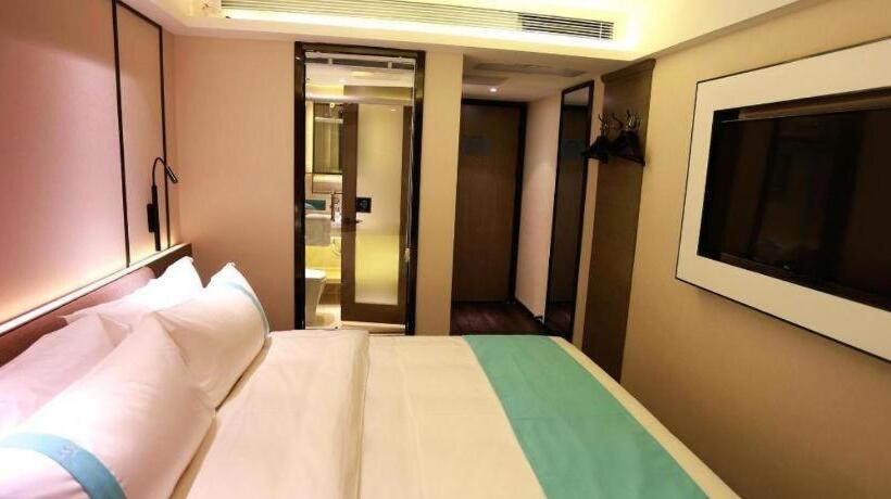 هتل Xana Lite Guiyang Huaguoyuan Shuangzi Towers