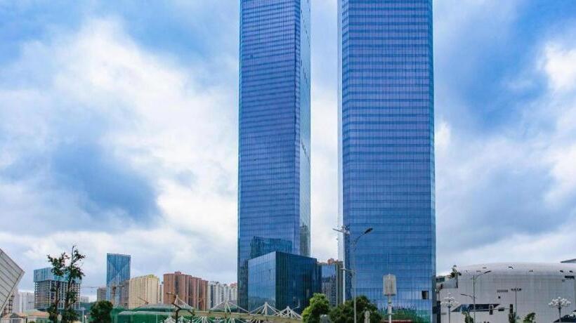 هتل Xana Lite Guiyang Huaguoyuan Shuangzi Towers