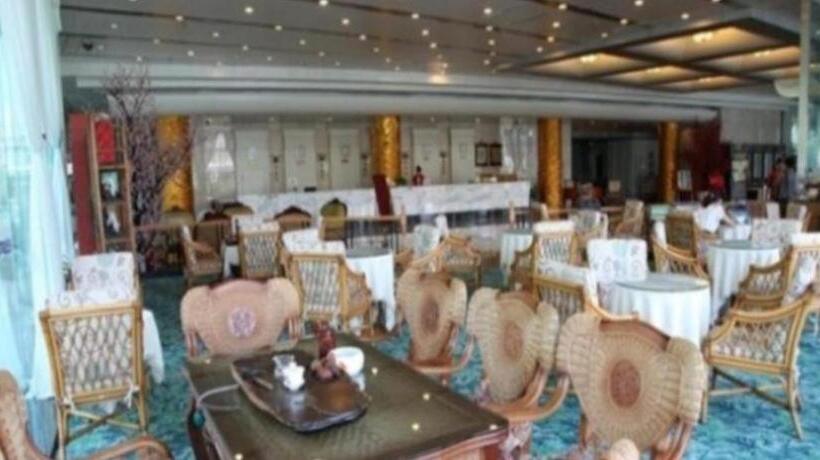 هتل Zhengzhou Airport