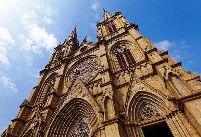 Отель Zmax Guangzhou Jiangtai Road Metro Station