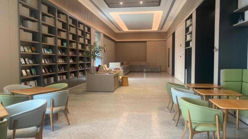 Ji Hotel Chengdu Sichuan Normal University