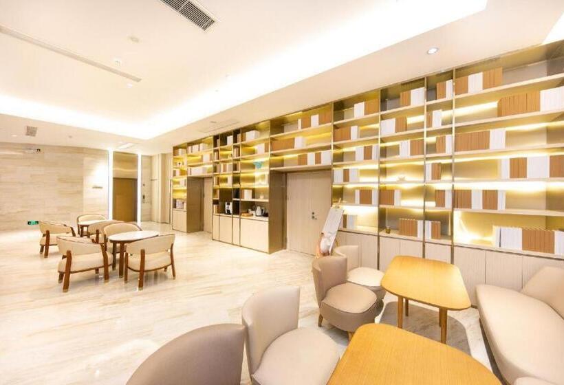 Ji Hotel Nanjing Zhujiang Road Beimen Bridge