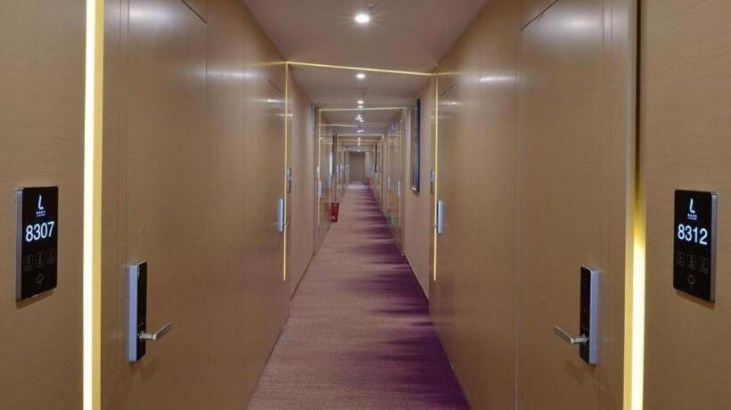 Lavande Hotel Wuhan Huazhong Normal University Guangbutun Metro Station