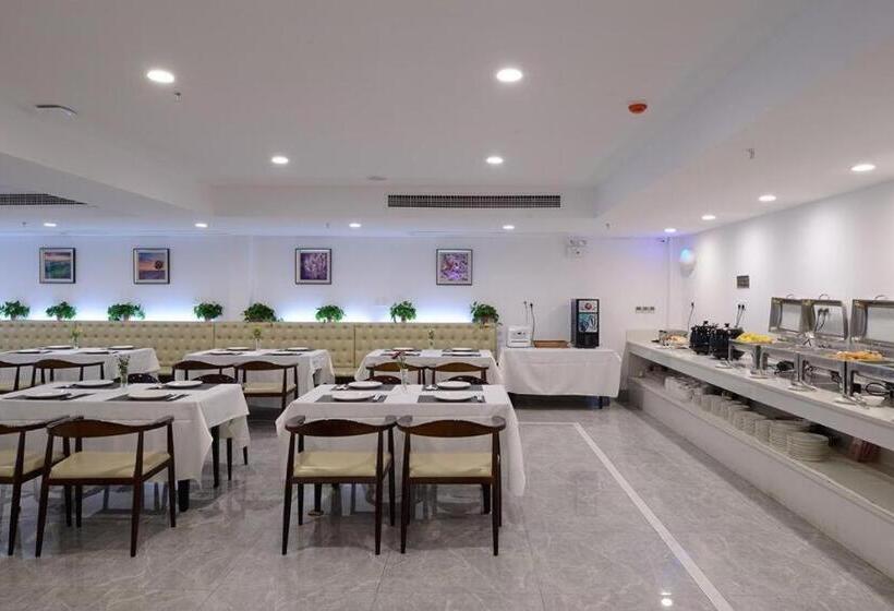 Lavande Hotel Wuhan Huazhong Normal University Guangbutun Metro Station