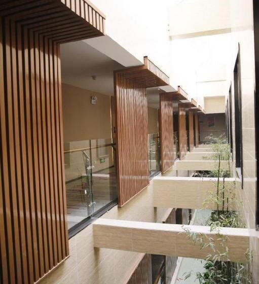 Lavande Hotel Xi An 1st Fengcheng Road Municipal Library Metro Station