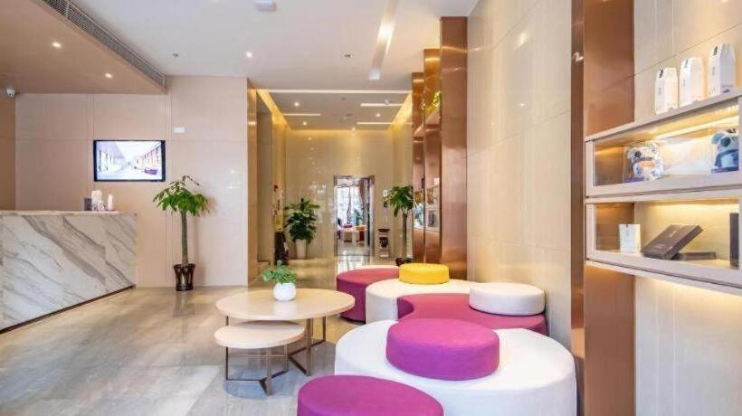 Lavande Hotel·xiangyang Tianyuan Four Seasons City