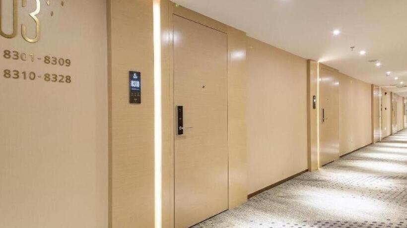 Lavande Hotel·xiangyang Tianyuan Four Seasons City