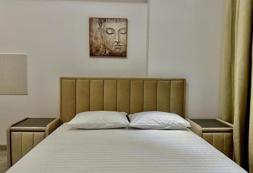 Deluxe Apartments & Studio With Many Facilities