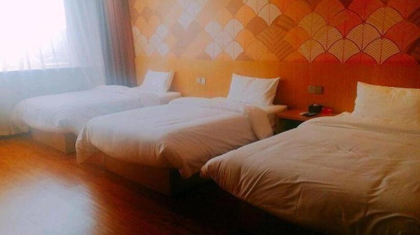 Pai Hotel Dengfeng Songshan Shaolin Temple Chonggao Road