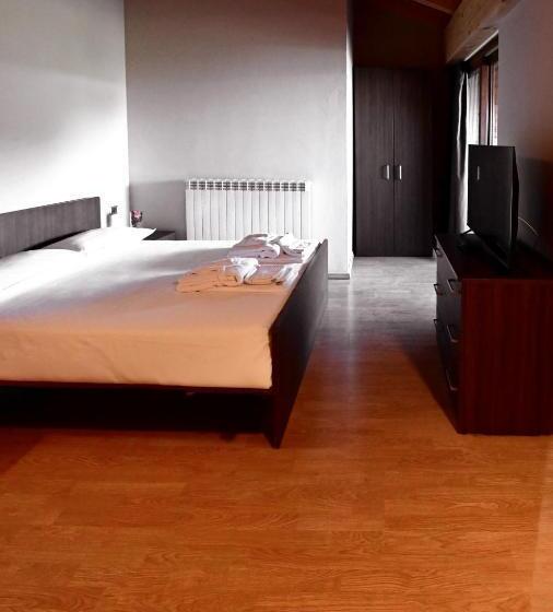 بنسيون Baita Solaria