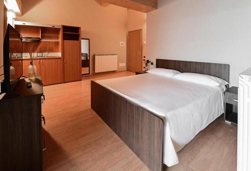 بنسيون Baita Solaria