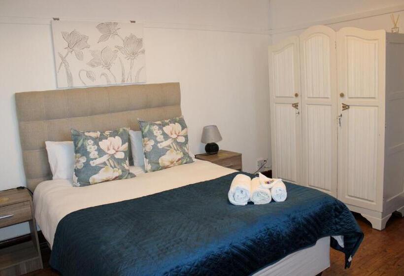 פנסיון Casamia