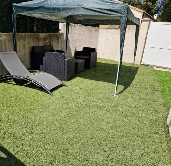 ペンション Dans Une Villa, 3 Chambres, Entrée Autonome Et Indépendante