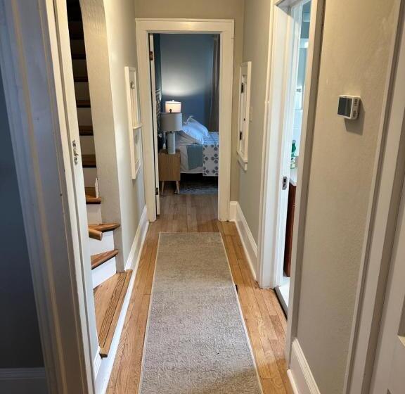 Пансион Cozy Cottage By Mazi Homes