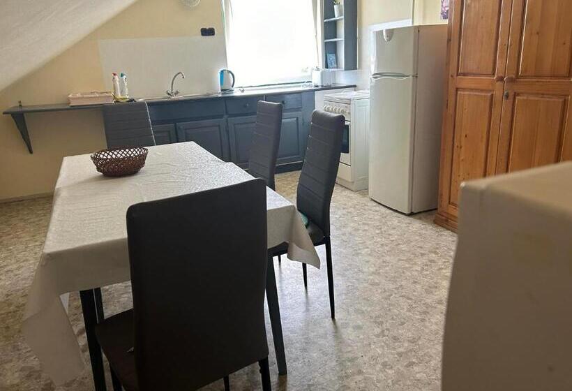 膳宿费 Konkoly Lovarda és Vendégház Lenti