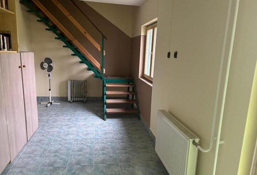 膳宿费 Konkoly Lovarda és Vendégház Lenti