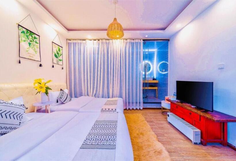 بنسيون Lijiang Yimanshiguang 丽江逸慢拾光